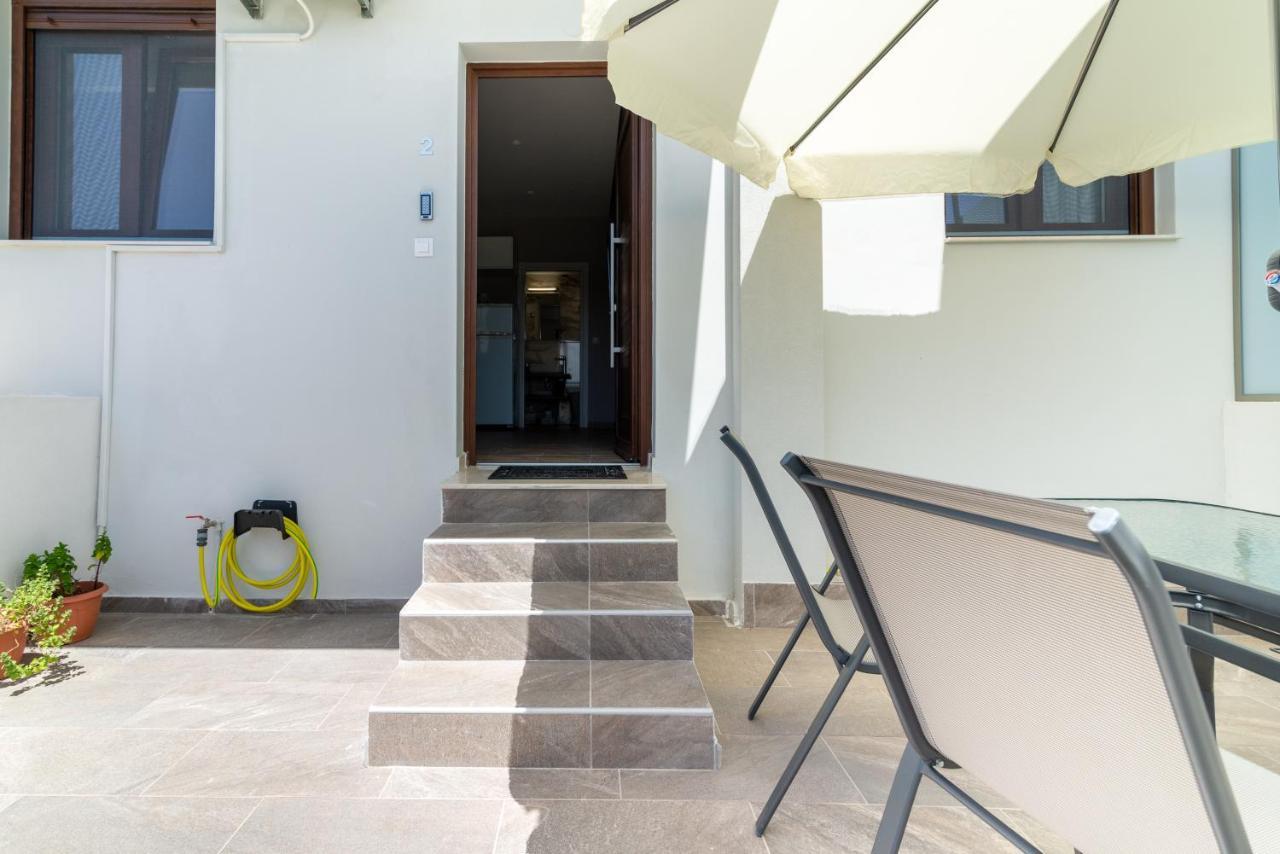 Gazi Cozy House With Pool Near Beach מראה חיצוני תמונה